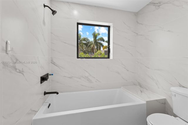 200 N 52nd Avenue, Hollywood, FL 33021