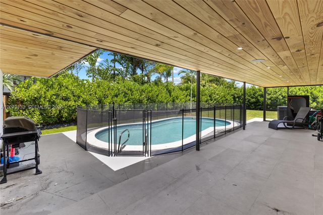 200 N 52nd Avenue, Hollywood, FL 33021
