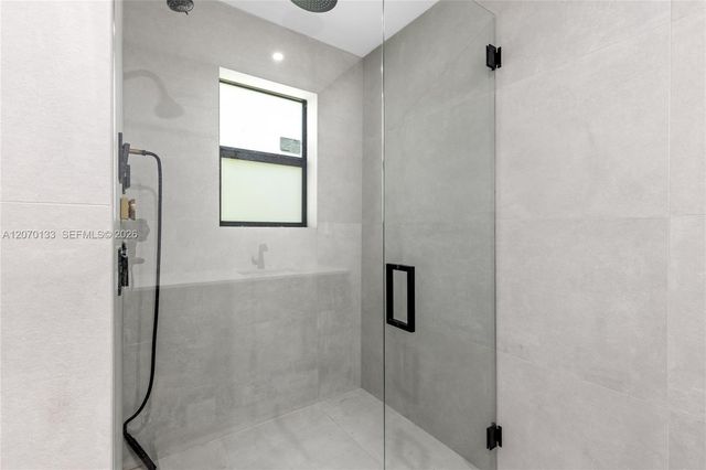 200 N 52nd Avenue, Hollywood, FL 33021