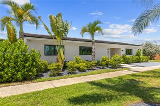 200 N 52nd Avenue, Hollywood, FL 33021