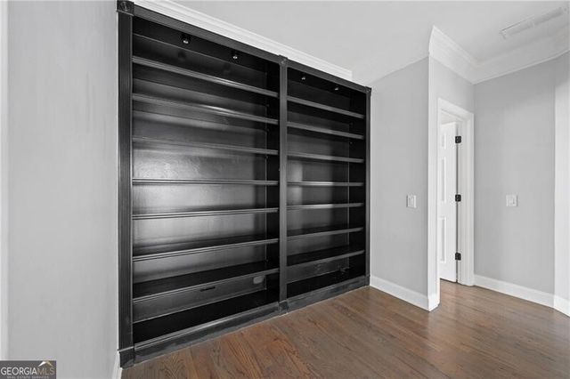 810 Lake Ridge Court, Canton, GA 30114