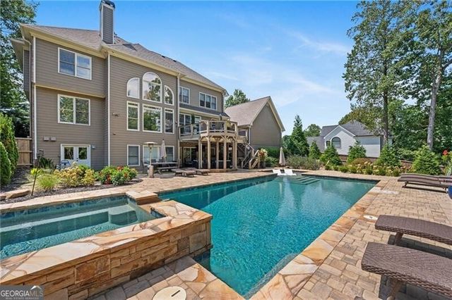 810 Lake Ridge Court, Canton, GA 30114