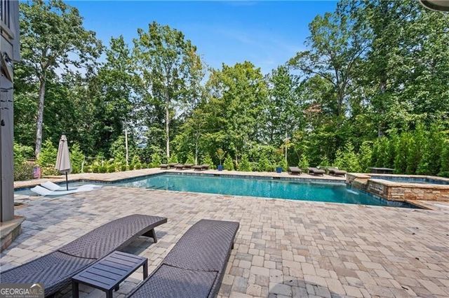 810 Lake Ridge Court, Canton, GA 30114