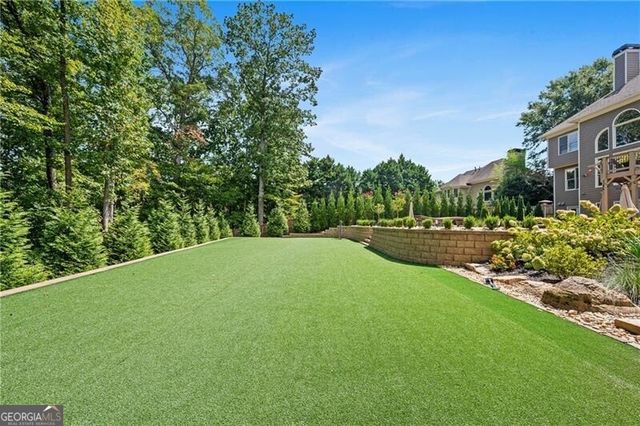 810 Lake Ridge Court, Canton, GA 30114