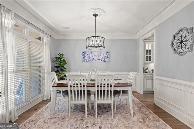 810 Lake Ridge Court, Canton, GA 30114