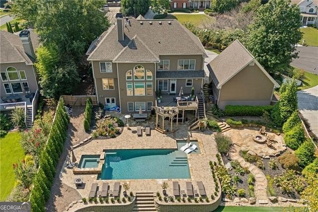 810 Lake Ridge Court, Canton, GA 30114