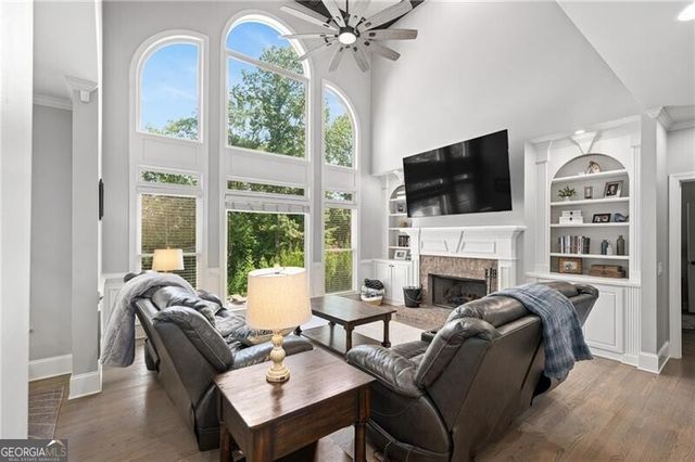 810 Lake Ridge Court, Canton, GA 30114