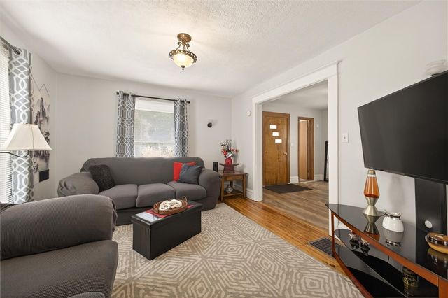 201 West Elm Street, East Rochester, NY 14445