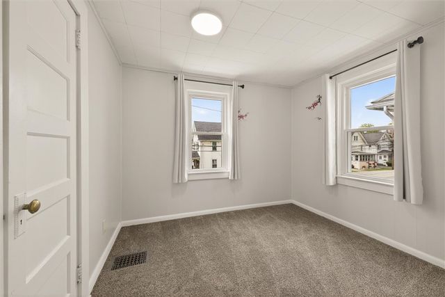 201 West Elm Street, East Rochester, NY 14445