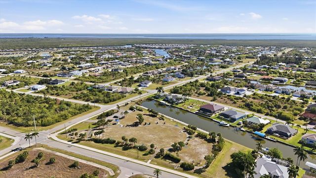 8050 TRACY CIRCLE, Port Charlotte, FL 33981