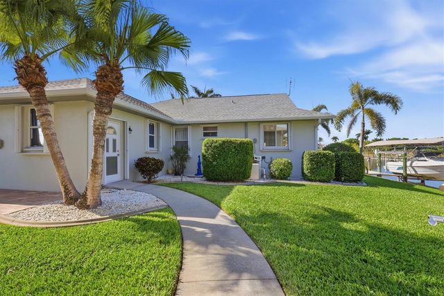 8050 TRACY CIRCLE, Port Charlotte, FL 33981