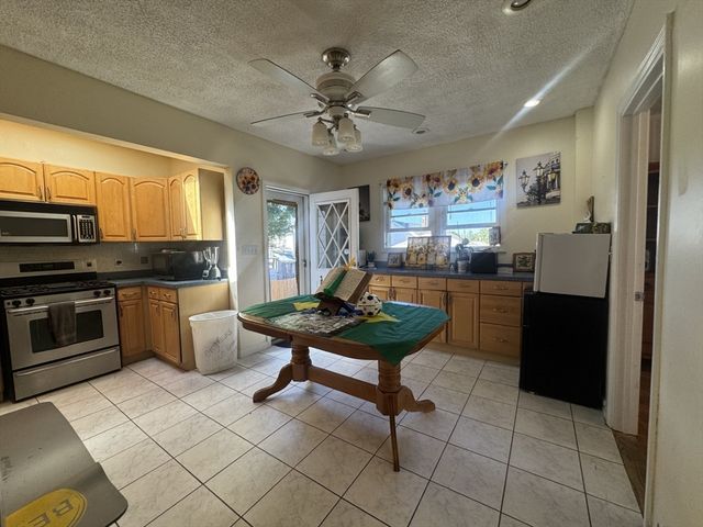 29 Adams Ave, Everett, MA 02149