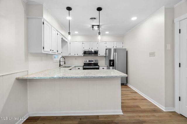 8610 N Lake Shore Drive, Southaven, MS 38671