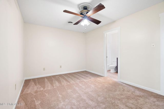 8610 N Lake Shore Drive, Southaven, MS 38671