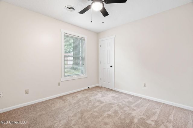 8610 N Lake Shore Drive, Southaven, MS 38671