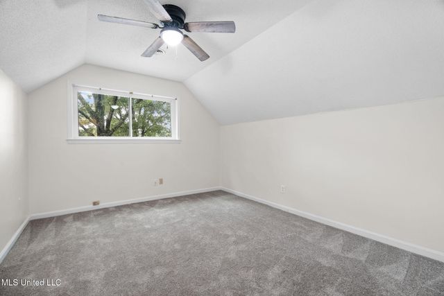 8610 N Lake Shore Drive, Southaven, MS 38671