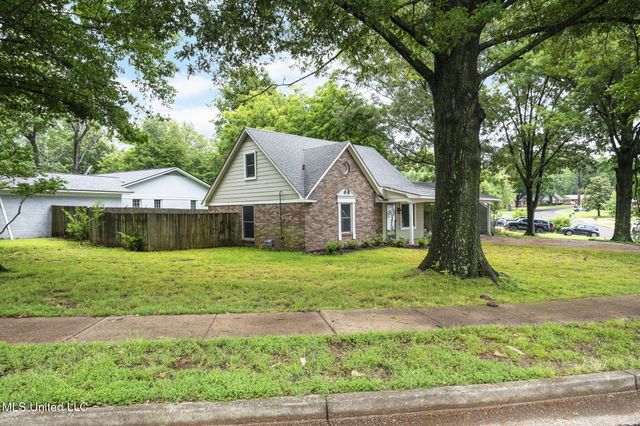 8610 N Lake Shore Drive, Southaven, MS 38671