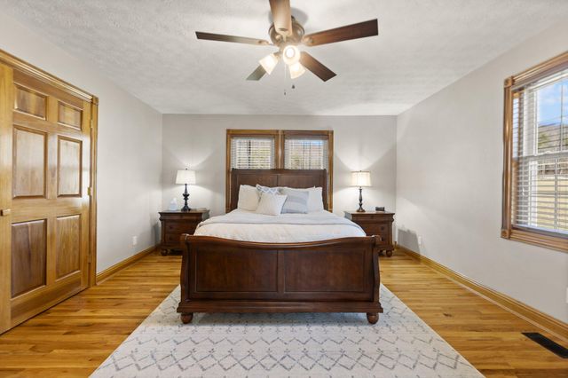 54 Jess Crisswell Road, Monticello, KY 42633