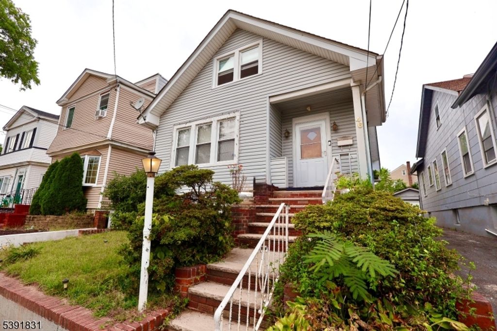 46 Laventhal Ave, Irvington Twp., NJ 07111