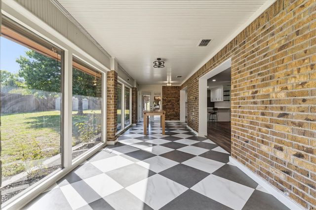 1953 Limerick Lane, Grapevine, TX 76051