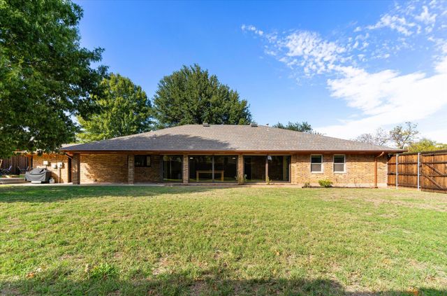 1953 Limerick Lane, Grapevine, TX 76051