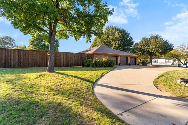 1953 Limerick Lane, Grapevine, TX 76051