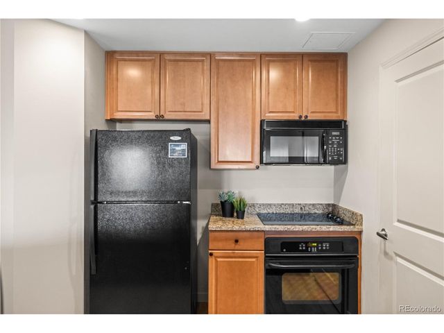 975 N Lincoln St 8B, Denver, CO 80203