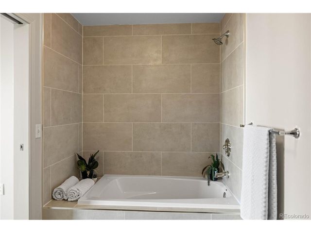 975 N Lincoln St 8B, Denver, CO 80203