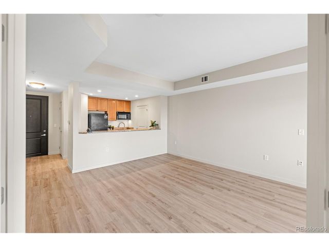 975 N Lincoln St 8B, Denver, CO 80203