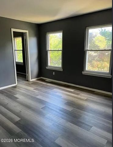 39 Mizzen Drive, Barnegat, NJ 08005