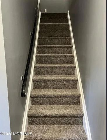 39 Mizzen Drive, Barnegat, NJ 08005