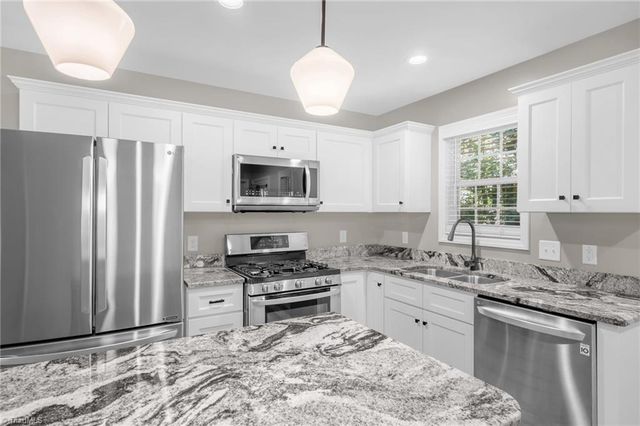661 Logan Lane, Liberty, NC 27298