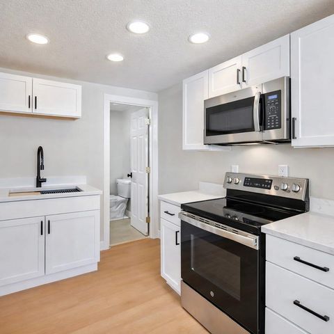 8444 Fish Hatchery ROAD, Burlington, WI 53105