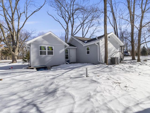 8444 Fish Hatchery ROAD, Burlington, WI 53105