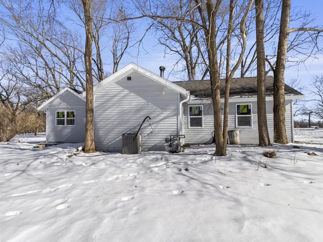 8444 Fish Hatchery ROAD, Burlington, WI 53105