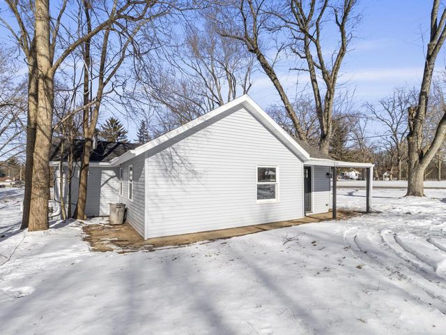 8444 Fish Hatchery ROAD, Burlington, WI 53105