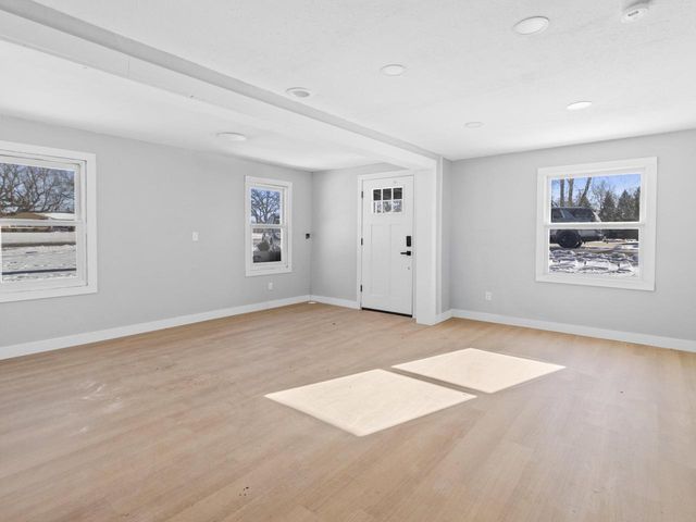 8444 Fish Hatchery ROAD, Burlington, WI 53105