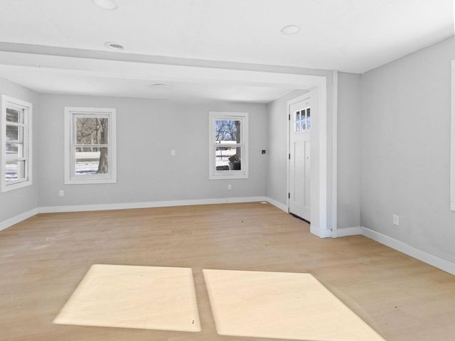 8444 Fish Hatchery ROAD, Burlington, WI 53105