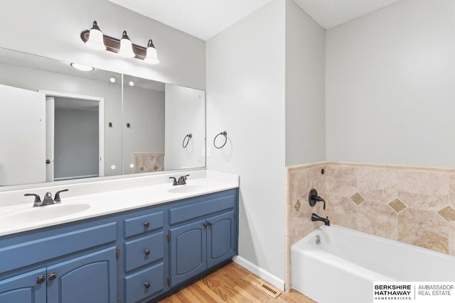 4408 Anchor Mill Road, Bellevue, NE 68123