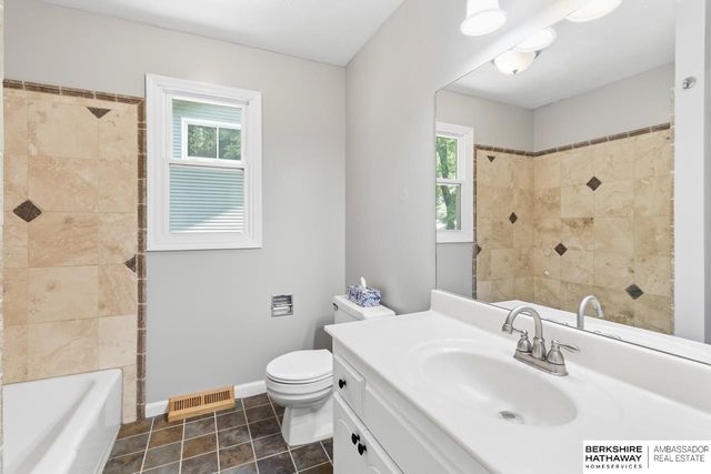 4408 Anchor Mill Road, Bellevue, NE 68123