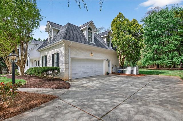 6203 Moores Creek Drive, Summerfield, NC 27358
