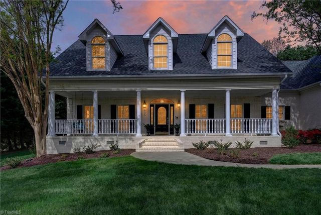 6203 Moores Creek Drive, Summerfield, NC 27358
