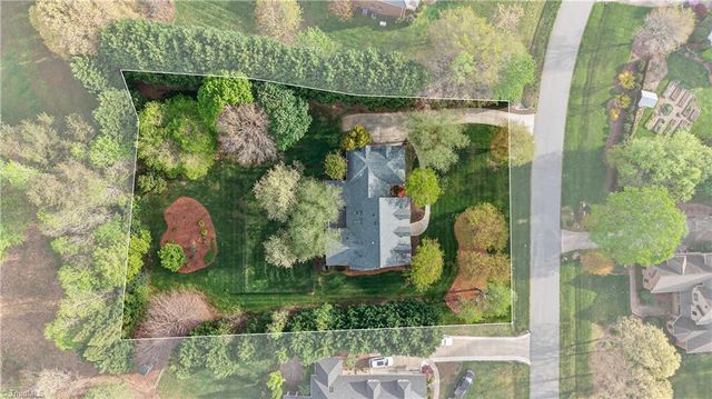 6203 Moores Creek Drive, Summerfield, NC 27358
