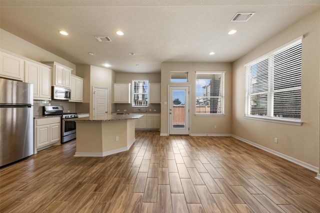 2202 Dillon Pond LN B, Pflugerville, TX 78660