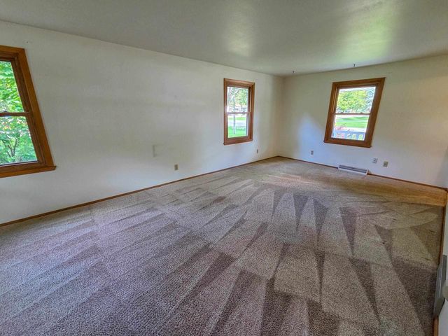 1310 STEAD DRIVE, Menasha, WI 54952