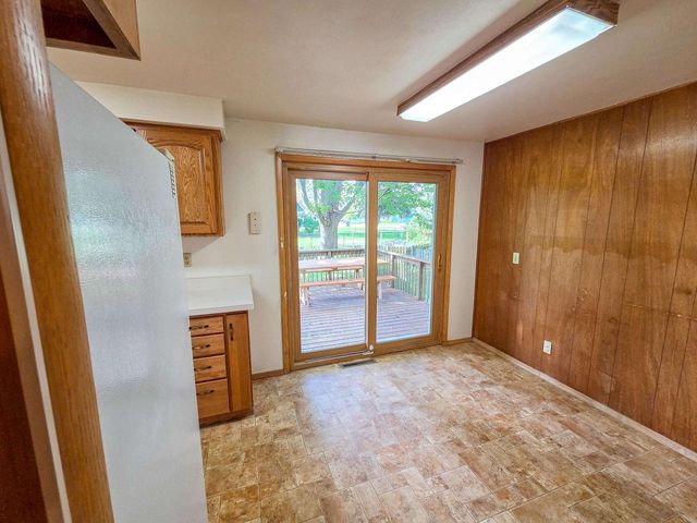 1310 STEAD DRIVE, Menasha, WI 54952