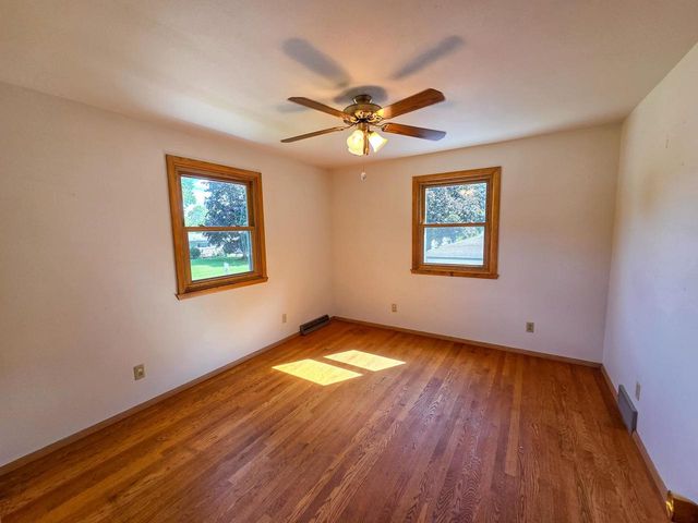 1310 STEAD DRIVE, Menasha, WI 54952