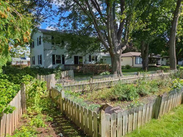 1310 STEAD DRIVE, Menasha, WI 54952