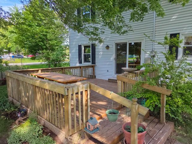 1310 STEAD DRIVE, Menasha, WI 54952