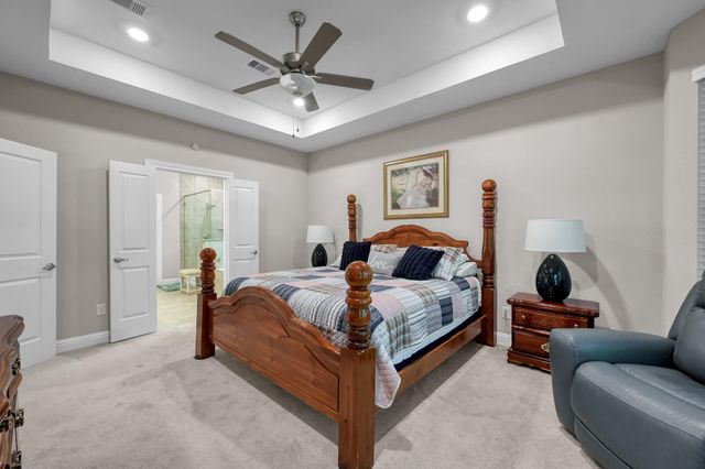 19041 Villa Lane, Montgomery, TX 77356